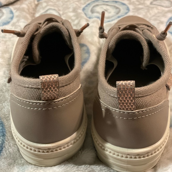 Skechers Ladies  Brown Canvas Sneakers Size 8 - Picture 4 of 10